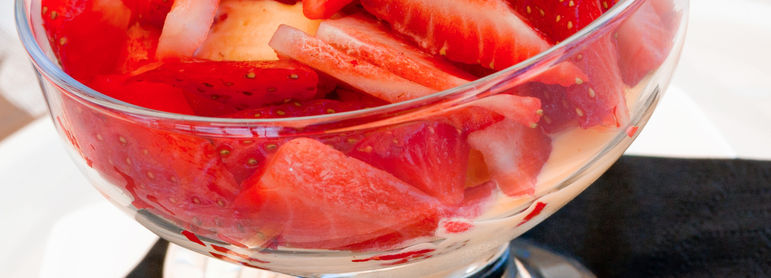 Salade de fraises - idée recette facile Mysaveur