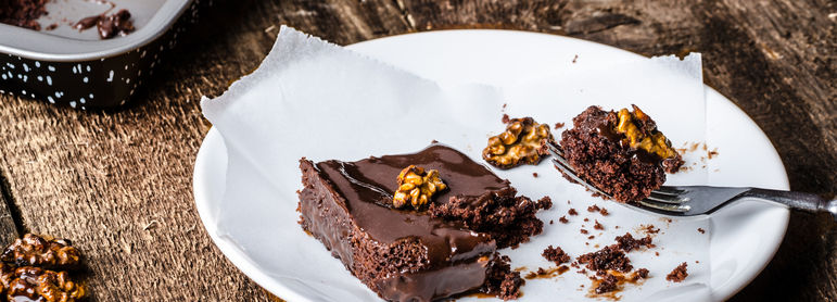 Brownies aux noix - idée recette facile Mysaveur