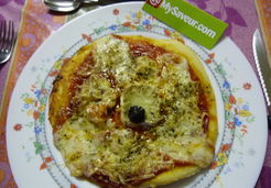 Pizza 3 fromages et chorizo - Sandrine H.